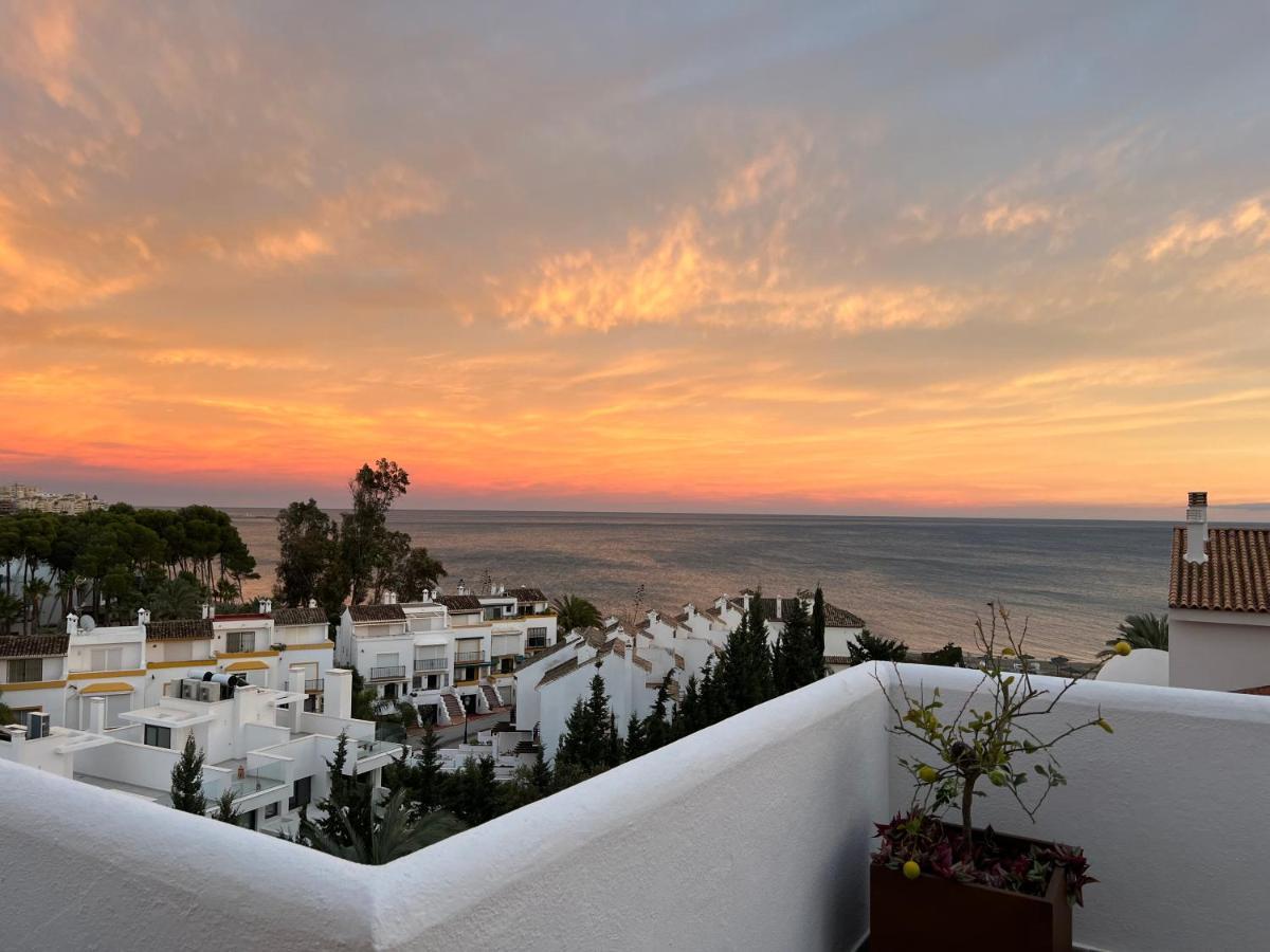 On The Beach - Penthouse On The Mediterranean Estepona Exterior photo