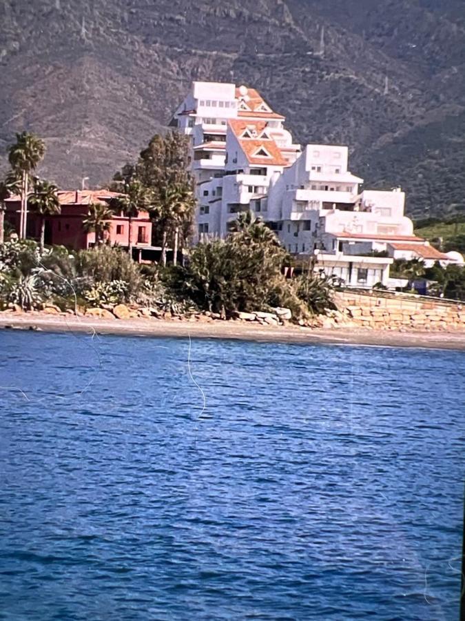 On The Beach - Penthouse On The Mediterranean Estepona Exterior photo