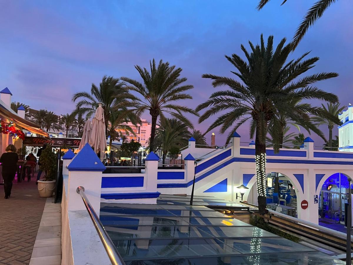 On The Beach - Penthouse On The Mediterranean Estepona Exterior photo