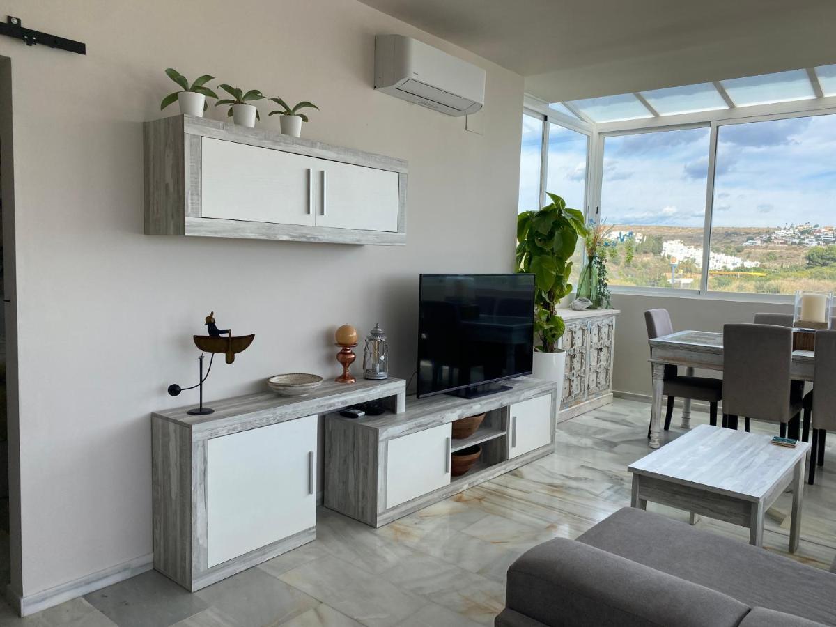 On The Beach - Penthouse On The Mediterranean Estepona Exterior photo